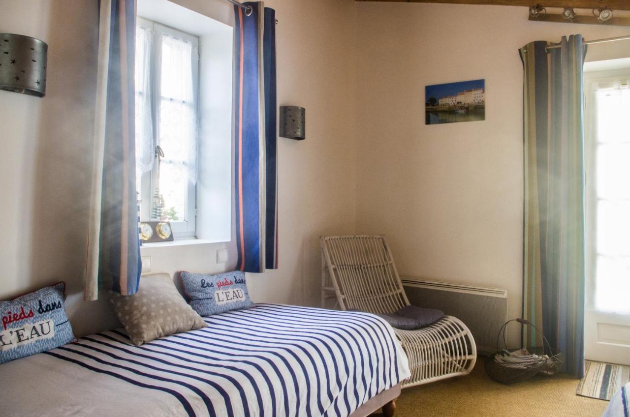 Bed and Breakfast Logis Saint Leonard Dompierre-sur-Mer Экстерьер фото